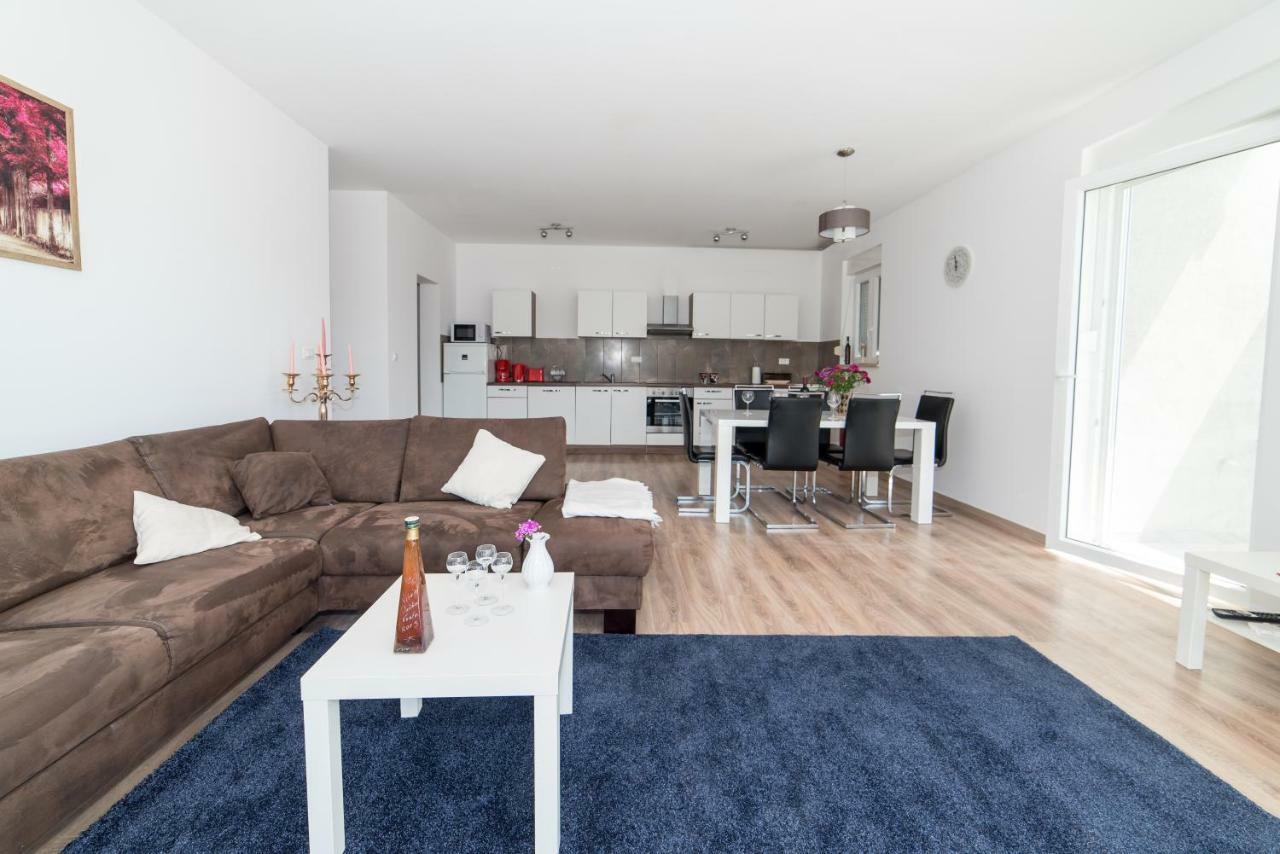 De Luxe Apartment Mediteran 1**** Zaton  Kültér fotó